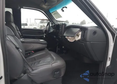 2002 Chevrolet Silverado 1500 Ls from USA, damaged, VIN 2GCEK19T521326001